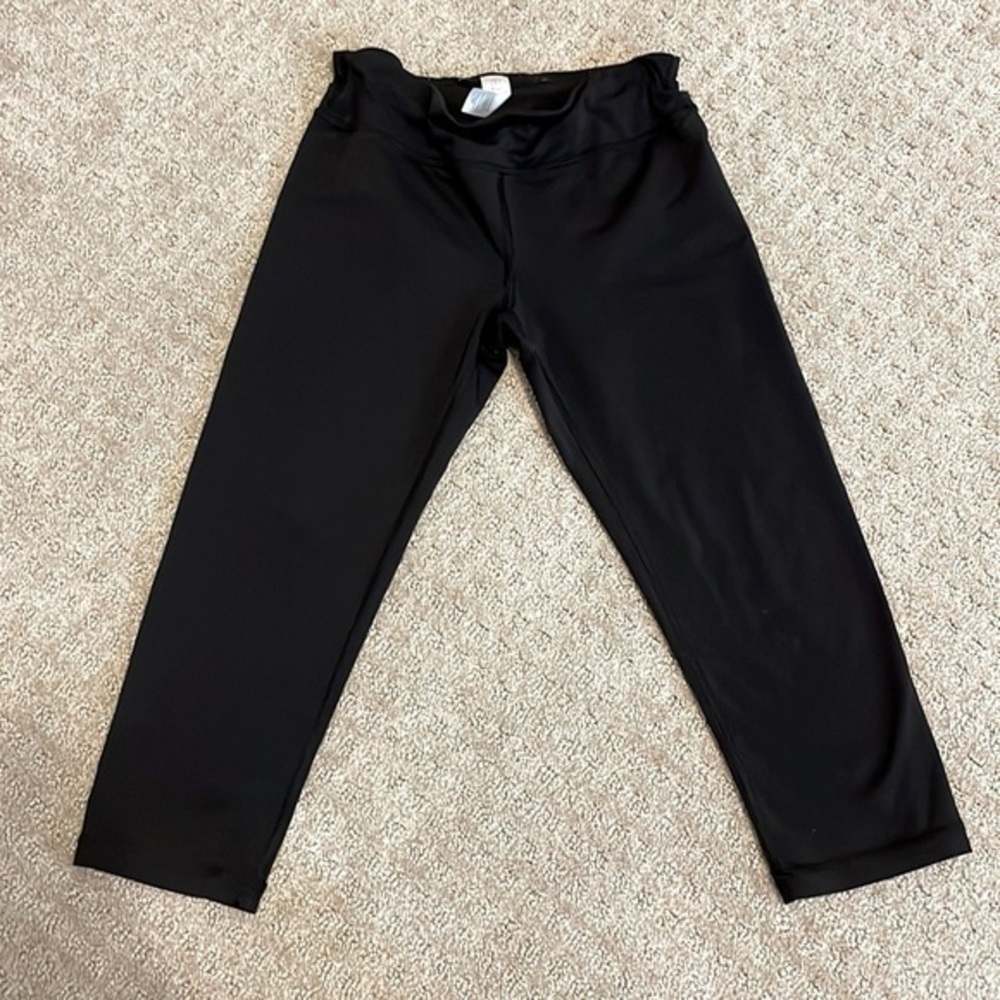 Lululemon Ivivva Black Capri Workout Leggings